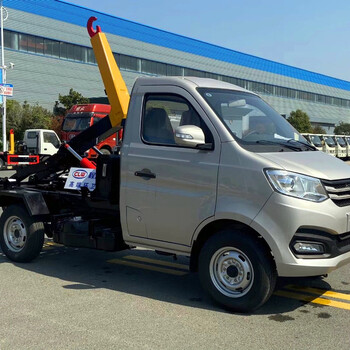 秦皇島大運藍牌勾臂垃圾車