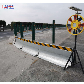 二手移动钢护栏内蒙古高速护栏八字型防撞隔离护栏公路移动护栏