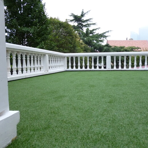 别墅绿化人造草坪（一平方多钱？价格多少？）