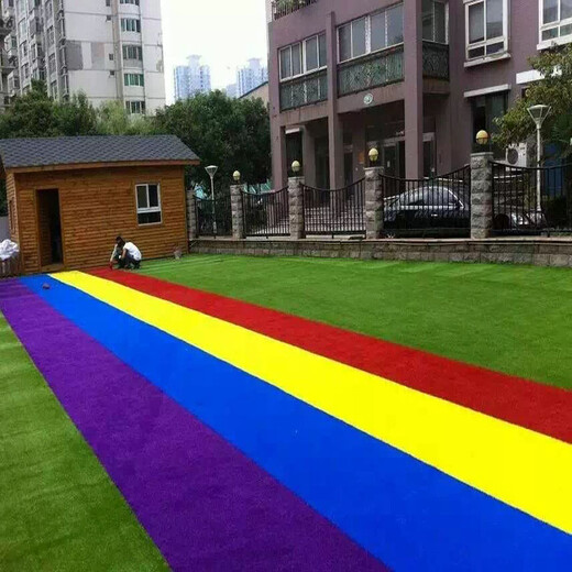 幼儿园彩虹草坪（用哪种？推荐）