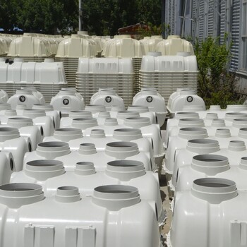 地埋式玻璃钢储罐污水处理缠绕化粪池厂家报价