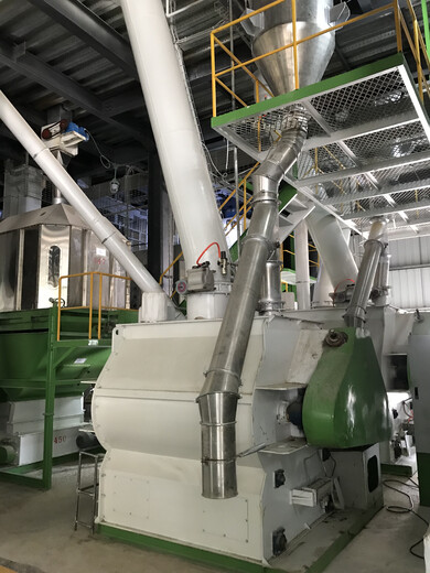 发酵饲料加工设备发酵饲料机器生产厂家时产10吨发酵料设备