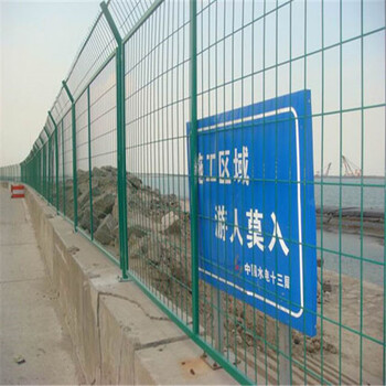 甘肃金昌公路铁丝围栏网-圈地铁丝网围栏