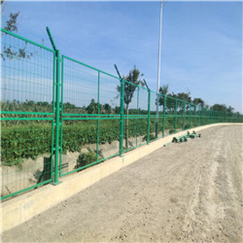 吉林浸塑焊接网围栏-填埋场围网