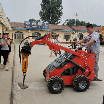 滑移装载机室内外拆迁打混凝土墙原地旋转小铲车