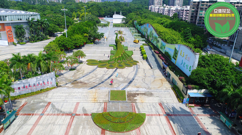 大英卡通绿雕，虎年五色草造型，绿雕价格