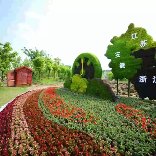 青山湖卡通绿雕，2022圣诞节绿雕，绿化景观