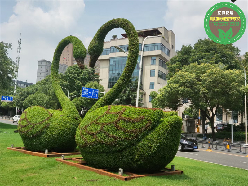 萍乡莲花绿雕 仿真植物工艺品 米兰草造型 现场制作