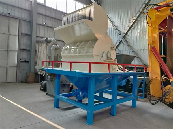 新疆阿勒泰自动化锯末磨粉机价格
