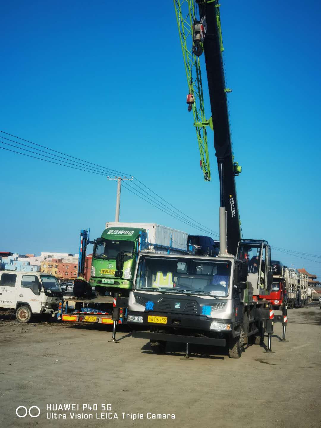 奎屯托運(yùn)轎車強(qiáng)烈推薦  托運(yùn)奔馳大g選擇籠車好還是火車好