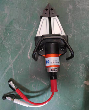 供应液压扩张器接力水泵多功能链锯便携式森林消防泵