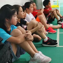 珠海中小学生青少年羽毛球培训