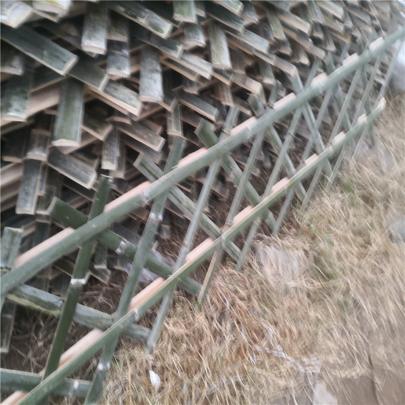 广东惠州花园木栅栏草坪护栏栅栏竹篱笆竹子护栏