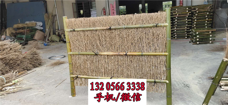 重庆合川道路护栏碳化防腐木篱笆竹篱笆竹子护栏