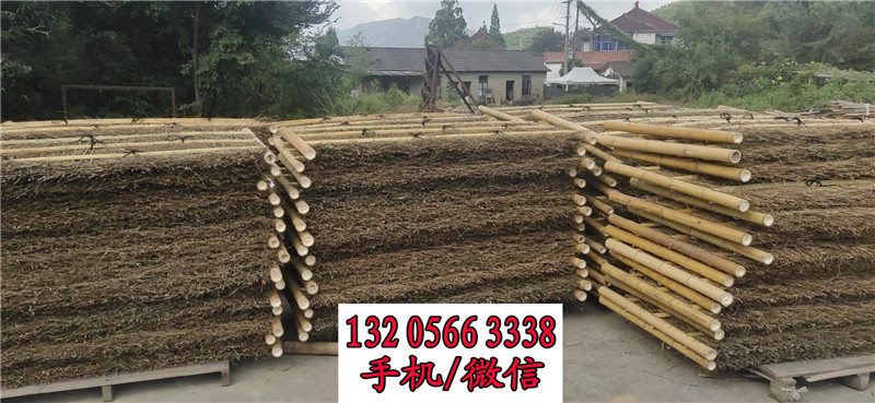 安徽宣城交叉竹篱笆碳化木桩竹篱笆竹子护栏