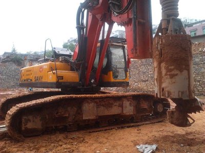 梧州市钢便桥施工队钢板桩施工，旋挖机挖桩打桩，混凝土泵机出租