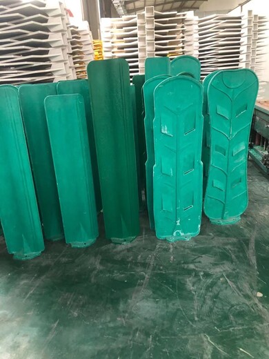 高速公路防眩板标准规格尺寸—新型玻璃钢防眩板遮光板生产厂家
