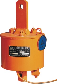 廠家生產(chǎn)建筑物料提升機、載貨物料垂直運輸施工升降機