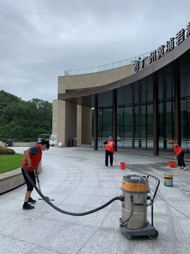 广州市保洁开荒公司，承接黄埔区写字楼开荒保洁，玻璃清洗