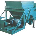 山東給煤機(jī)濰坊鵬卓機(jī)械生產(chǎn)K型往復(fù)式給煤機(jī)