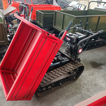 手扶履帶運輸車車掛式爬山虎裝糧機