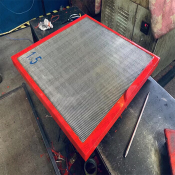 陕西延安不锈钢脱水条缝筛板用于物料分选。