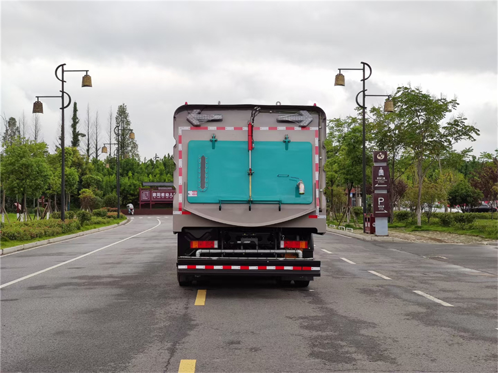 电动扫路车东风多利卡扫地吸尘车扫路吸尘清扫车