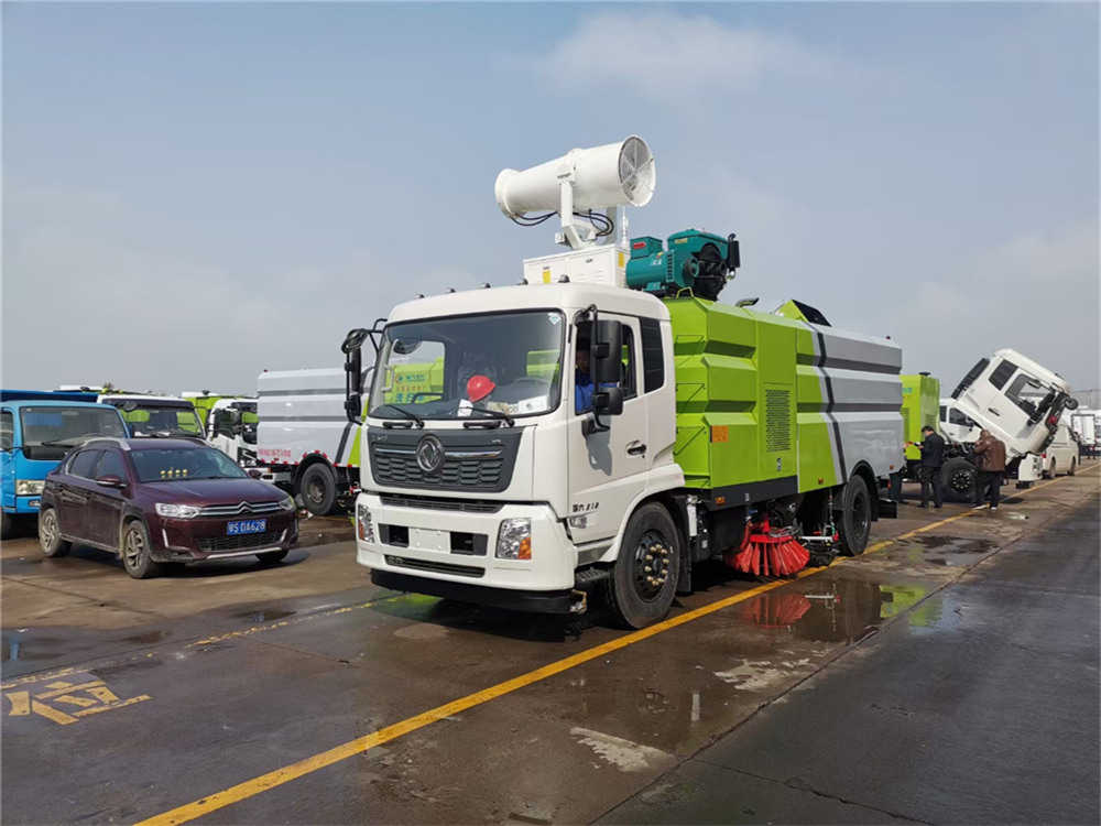 湖北国六吸尘清扫设备高压清洗设备多功能扫路车
