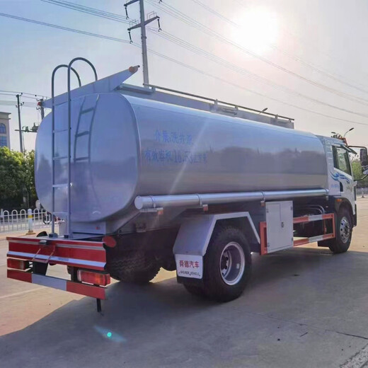 油田二手普货供液车净水剂液体罐式车厂家配置