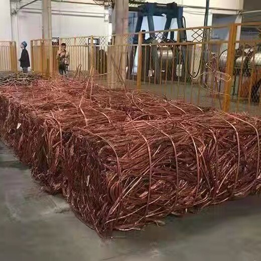 洛阳高压电缆回收-3x400带皮的的铜电缆线上门拉货