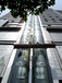 广州天河观光电梯玻璃维修更换_夹胶钢化玻璃拆除安装团队