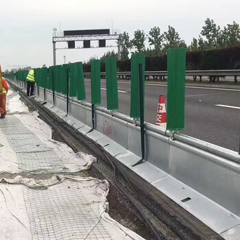A级移动钢护栏二手浙江高速公路隔离栏八字型移动式钢护栏出租