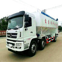 的散裝飼料運輸車(chē)汽車(chē)