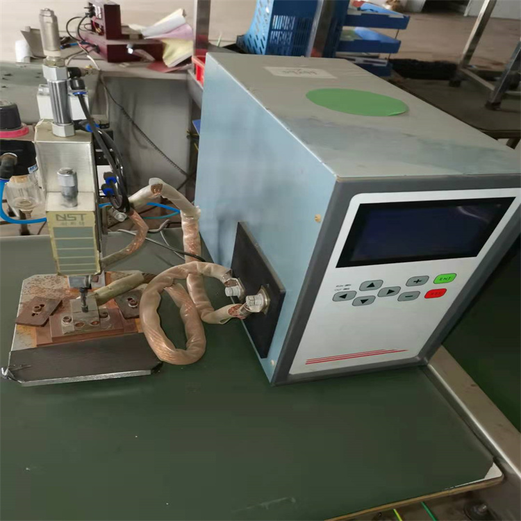 南京锂电池混合设备回收处理  绕胶机处理
