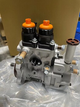 現(xiàn)貨小松6D140-3發(fā)動機噴油泵6217-71-1121小松原裝全新噴油泵