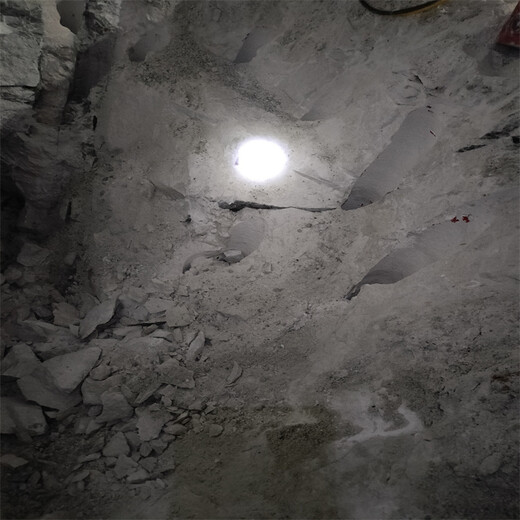 定制隧道岩石劈裂棒高压柱塞式破碎机矿山开采设备
