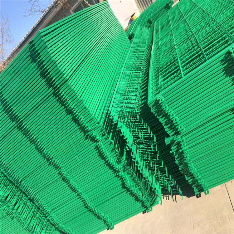 重庆-刀刺隔离网-隔离防护网-取水口防护网
