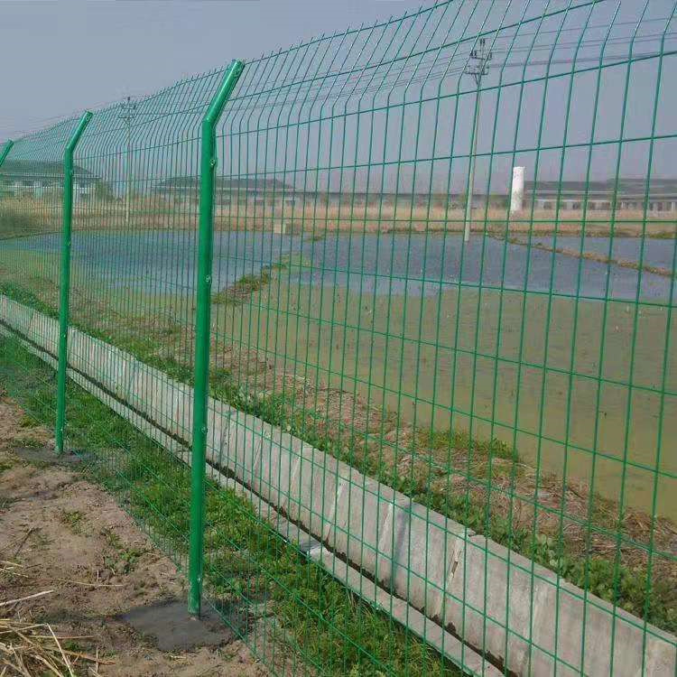 四川-道路绿色隔离网-水源地隔离网-防护隔离网