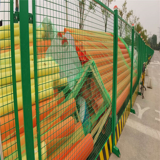 甘肃-围墙隔离网-场地钢丝网-隔离栅网栏