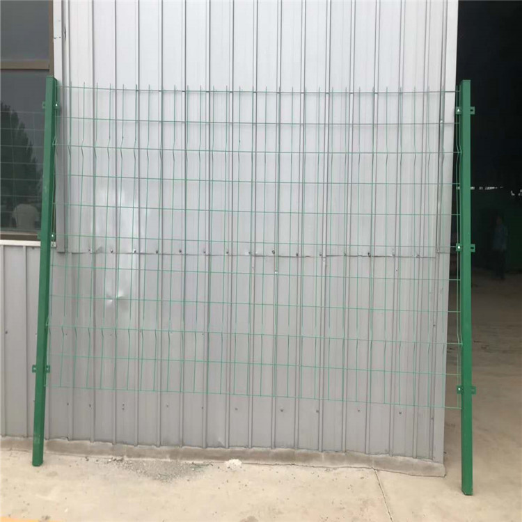 云南 隔离防护网 圈地养殖围栏 水库隔离封闭网