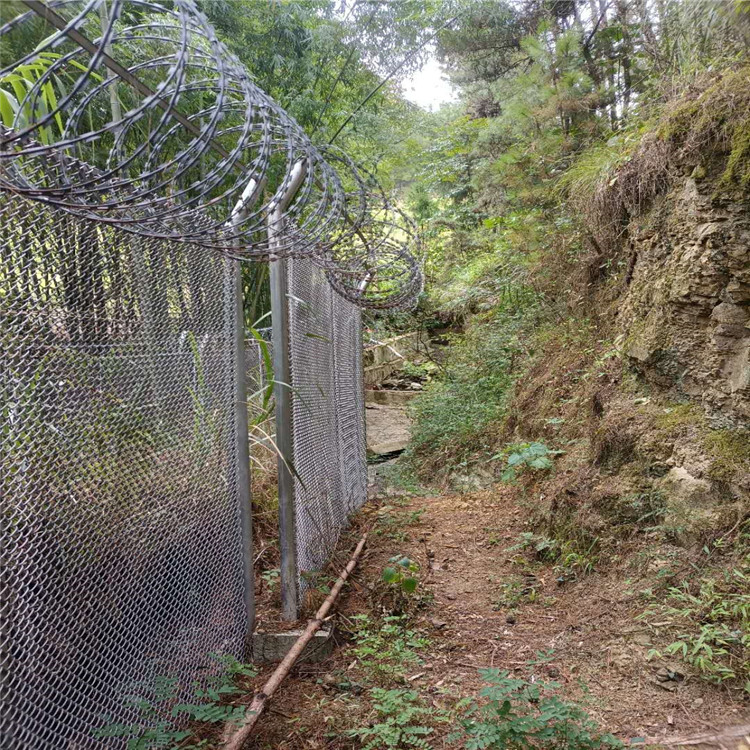 吉林-隔离网片-圈地养殖围栏-水库隔离封闭网