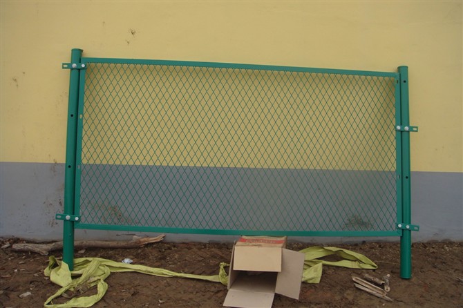 吉林-围墙护栏网-光伏金属围栏-车间仓库隔离网