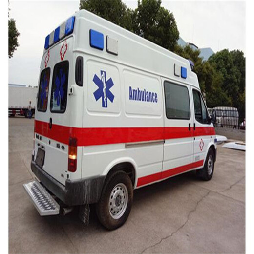 宁波病人转院救护车配备随车医护人员