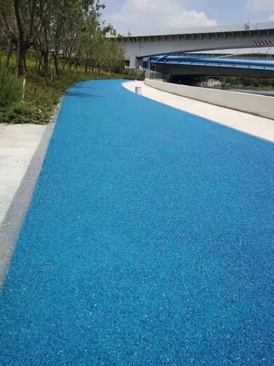山东青岛生态透水露骨料路面装铺透水混凝土材料厂家