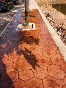 桂林人行道压模地坪承接工程施工彩色路面压花地坪材料价格优惠