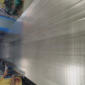 南通100mm厚玻璃棉吸声板冲孔镀锌玻璃棉吸音复合板厂家