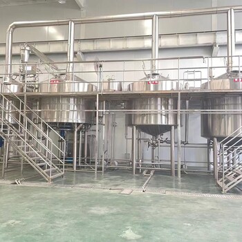 新疆啤酒厂大型精酿啤酒设备供应厂家自动化啤酒糖化设备