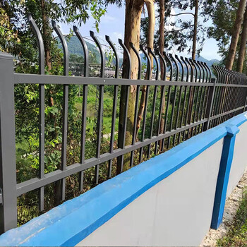深圳市栏杆厂家电话热镀锌方钢围栏小区铁艺护栏价格