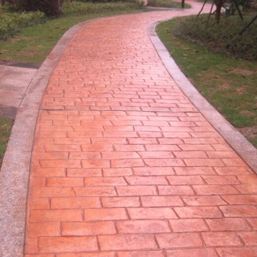 广西玉林彩色路面压模混凝土材料透水地坪模具施工