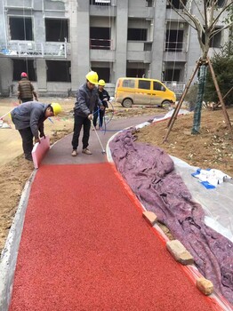 廣西貴港彩色透水混凝土價(jià)格,譽(yù)臻透水材料品質(zhì)高可施工